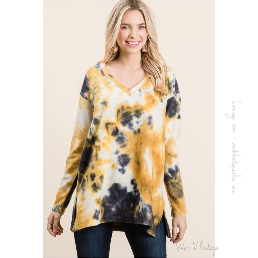 NWT Women’s Fleece Felt Tie Die Long Sleeve Top